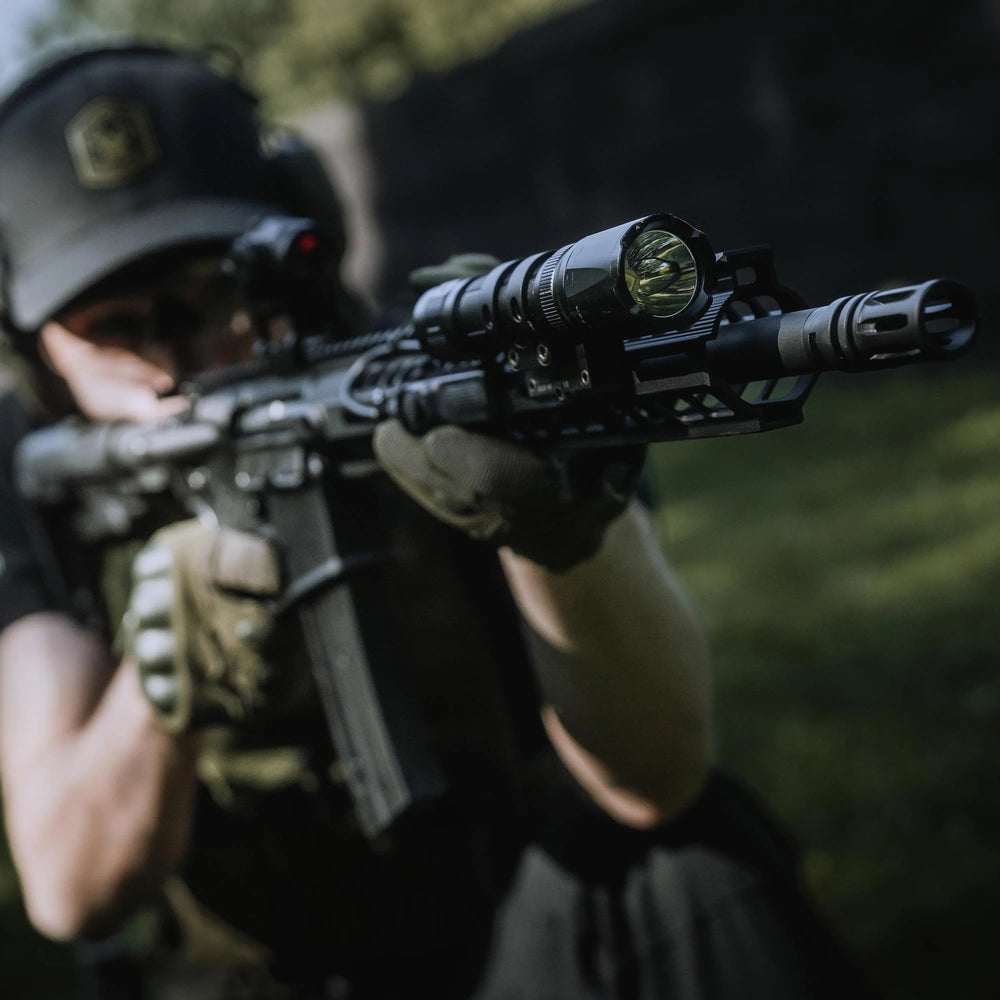 Taktinis žibintuvėlis Fenix TK20R V2.0, 3000lm