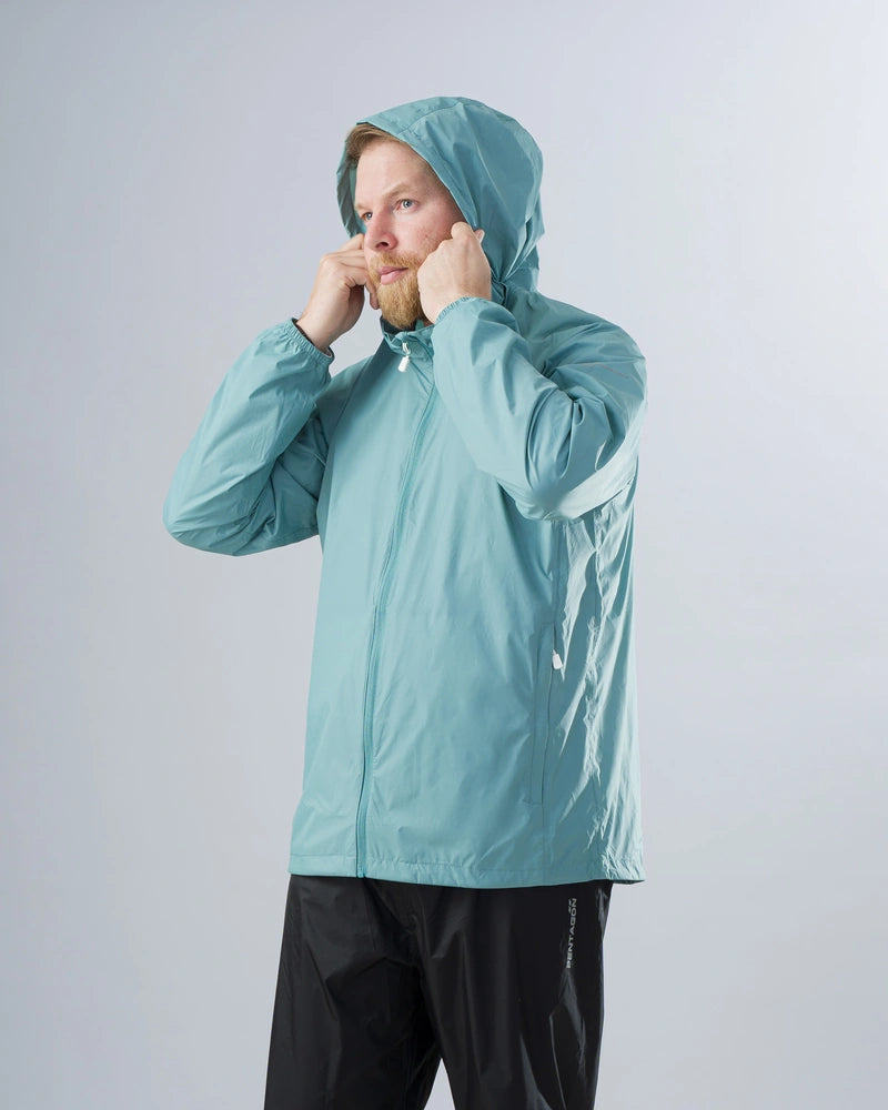 Lietaus striukė Pentagon Cloudburst, supakuojama