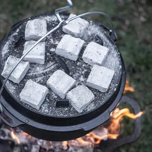 Anglies briketai ketaus puodui ir griliui PETROMAX