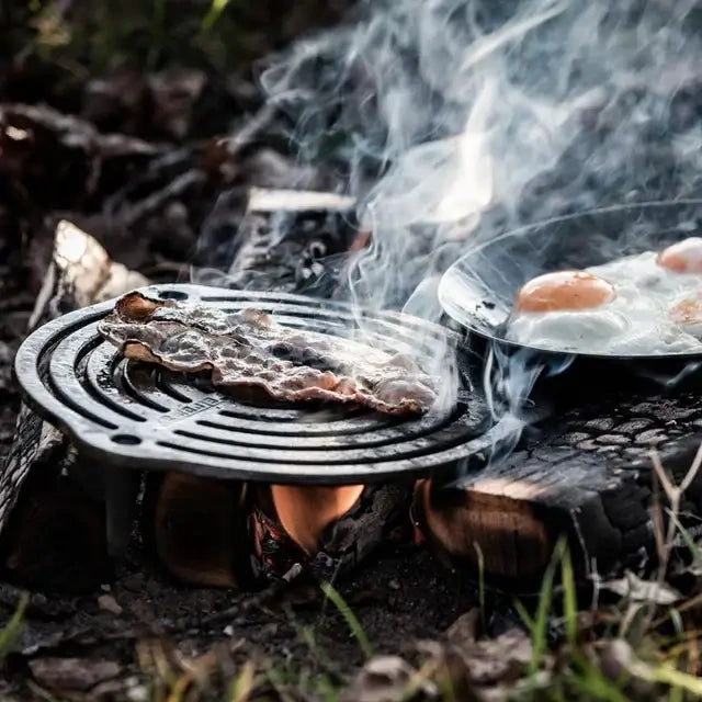 Ketaus grotelės su kojomis PETROMAX