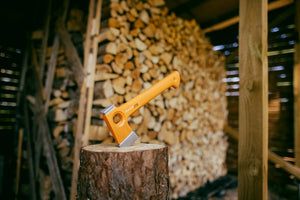 Kirvis Fiskars X13